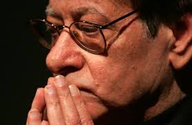 Patung Penyair Palestina Mahmoud Darwish Akan Dibangun di Rumania