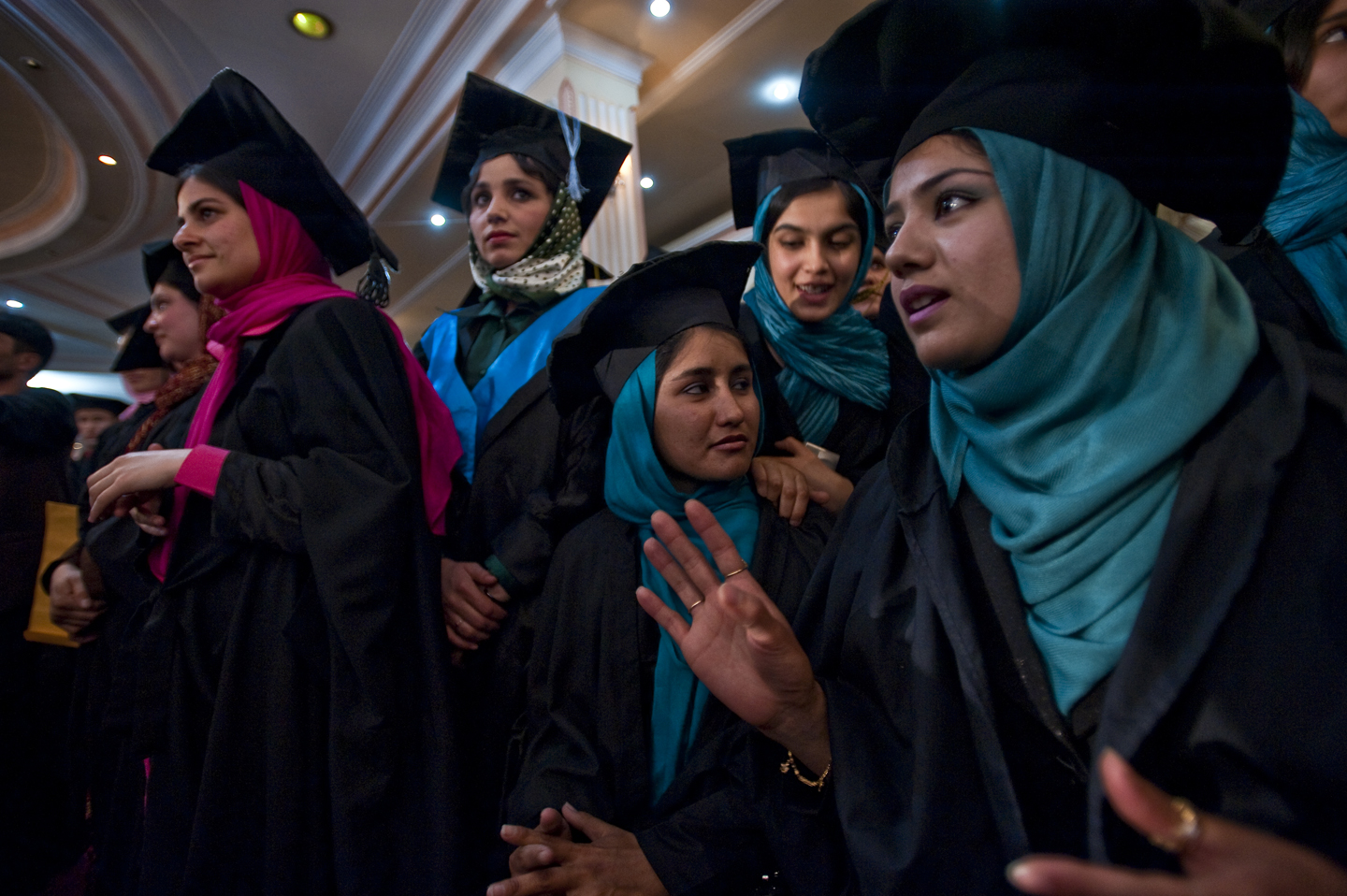Universitas Afghanistan Wisuda Sarjana Studi Wanita Pertama