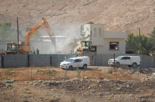 Pasukan Israel Hancurkan Dua Bangunan Warga Palestina