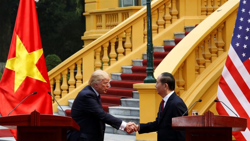 Trump Tawarkan Penjualan Persenjataan  AS Pada Vietnam