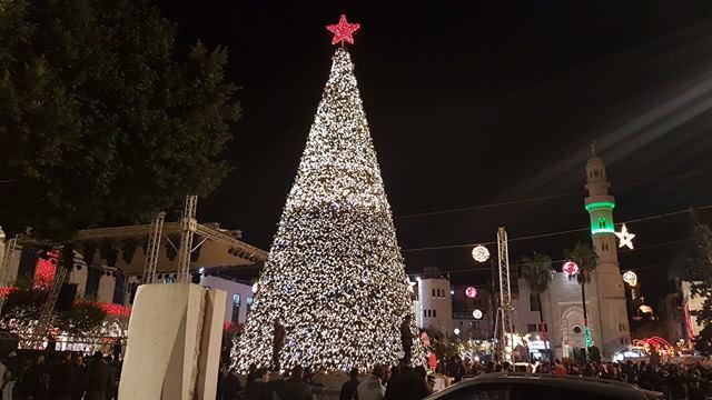 PM Palestina Hamdallah Hadiri Acara Penyalaan Lampu Pohon Natal di Bethlehem