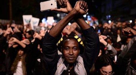 Lebih 20.000 Pencari Suaka Afrika Demo di Tel Aviv Menentang Deportasi