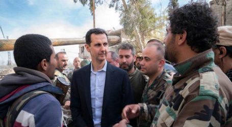 Presiden Assad Kunjungi Pasukannya di Ghouta Timur