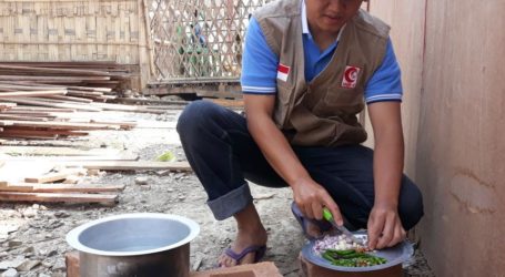 Listrik Padam, Pengawas Pembangunan RS Indonesia Manfaatkan Kayu Bakar untuk Masak