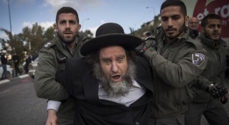Polisi Israel Tangkap 30 Yahudi Ultra-Ortodoks dalam Protes Draf Militer