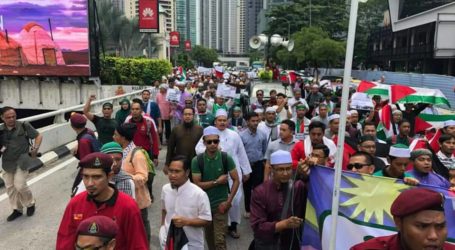 Ribuan Warga Malaysia Protes Pembunuhan Warga Palestina dan Pemindahan Kedubes AS