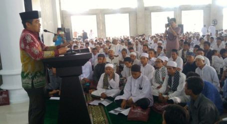 Bupati Lamsel Harapkan Masjid Sebagai Pusat Kegiatan Keumatan