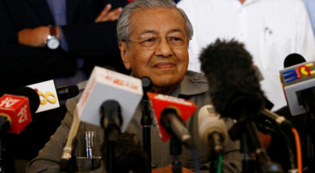 Mahathir Isyaratkan Pegang Jabatan Perdana Menteri Dua Tahun