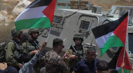 Israel Tahan 13 Warga Palestina