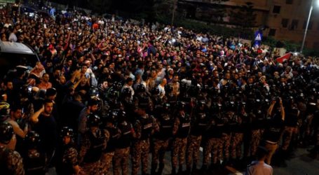 Ribuan Pemrotes Yordania Lawan Langkah-langkah Penghematan yang Didukung IMF
