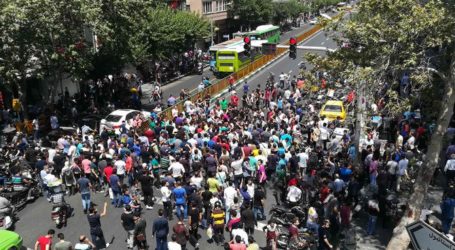 Demo Makin Marak di Iran