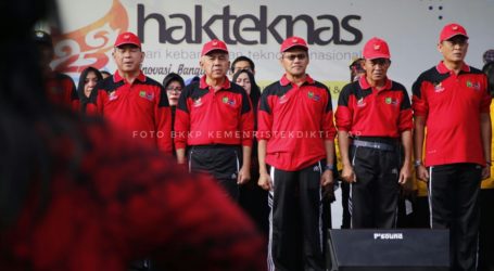 Belasan Ribu Orang Ikuti Jalan Sehat Hakteknas ke-23 di Pekanbaru