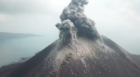 Anak Krakatau Erupsi Hingga 576 Kali pada 18 Agustus