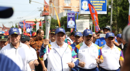 Dukung Asian Games, Menristekdikti Ikut Torch Relay Bukittinggi