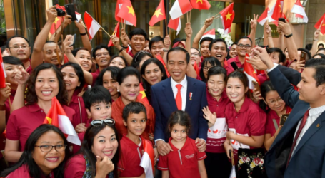 Presiden Jokowi Juga Hadiri Forum Ekonomi Dunia tentang ASEAN di Hanoi