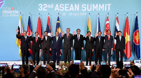 Presiden Jokowi Hadiri  KTT ASEAN ke-33 Singapura