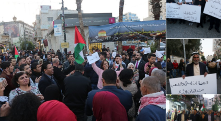 Di Depan Reruntuhan TV Al-Aqsa, Hamas Klaim Kemenangan