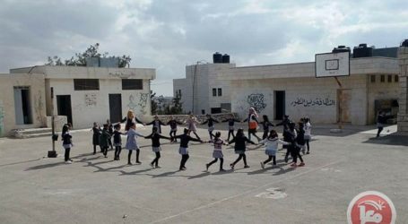 Pemukim Israel Buang Limbah di Taman Sekolah Palestina di Qalqiliya