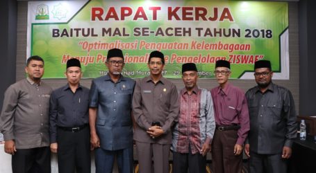 Baitul Mal Aceh Serahkan Bantuan Kerja Kepada Fakir Miskin
