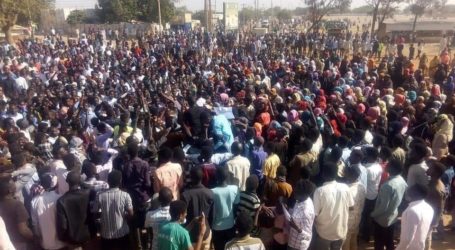 Warga Sudan Demo Kenaikan Harga, Puluhan Terluka