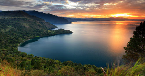 Gambar-Pemandangan-Alam-Terindah-Danau-Toba - Kantor Berita MINA