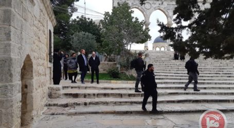Anggota Knesset Israel Gelar Ritual Provokatif di Al-Aqsa
