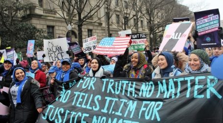 Wanita Muslim Angkat Suara Lawan Kebijakan Trump