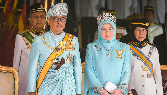 Malaysia Lantik Sultan Abdullah Sebagai Raja Baru