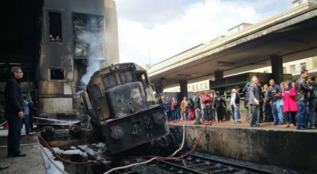Kereta Api Mesir Terbakar, Puluhan Orang Tewas