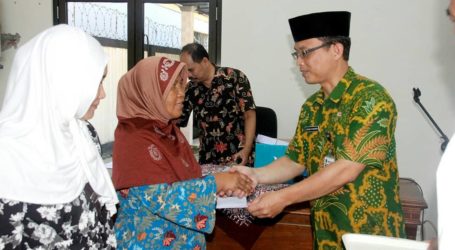 130 Pedagang Kecil Terima Dana Tasharuf Baznas Banjarnegara