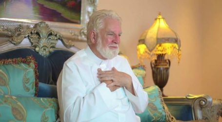 Terkesan dengan Keramahan Saudi, Mantan Pastor AS Memeluk Islam