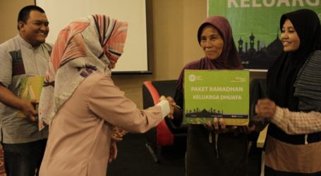 Jutawan Moment-IZI Jateng Salurkan Paket Ramadhan Bagi Para Perempuan Tangguh