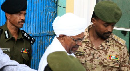 Omar Al-Bashir Tampil Pertama Sejak April