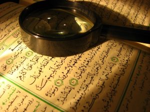 Keterpurukan Muslimin Karena Tidak Meyakini Al-Quran (Oleh: Rudi Hendrik)