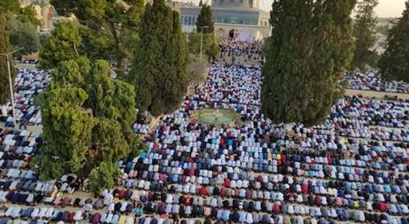 Lebih 120 Ribu Jamaah Palestina Gelar Shalat Idul Fitri di Masjid Al-Aqsha