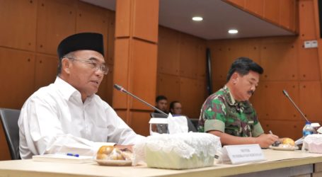 Kemendikbud Gandeng TNI Bina Karakter Nasionalisme Siswa Baru