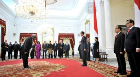 Presiden Jokowi Terima Surat Kepercayaan dari 12 Dubes Baru