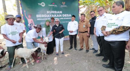 PT Capital Life Syariah Gandeng BAZNAS Salurkan 79 Domba Kurban