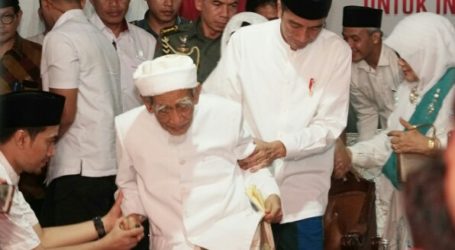 Presiden Jokowi Berbela Sungkawa atas Wafatnya Mbah Moen