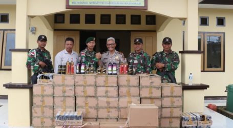 Kostrad Gagalkan Penyelundupan Ribuan Miras di Perbatasan Papua Nugini