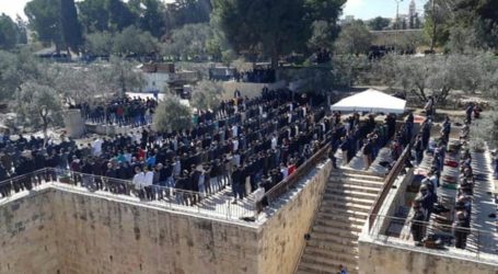 35 Ribu Muslimin Shalat Jumat di Masjid Al-Aqsa