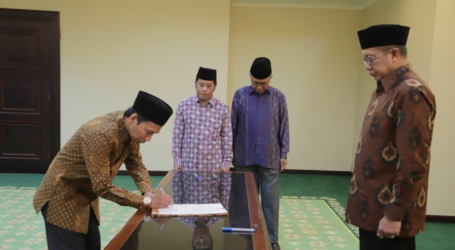 Prof. Mudofir Dilantik Jadi Rektor IAIN Surakarta 2019-2024