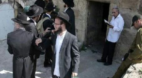 Sejumlah Pemukim Yahudi Gelar Ritual Talmud di Al-Aqsa
