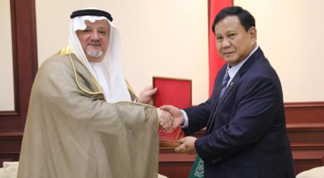 Menhan Prabowo Terima Kunjungan Dubes AS, Dubes Saudi