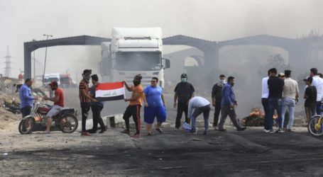 Sebanyak 13 Demonstran Ditembak Mati di Baghdad dan Basra