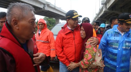 Anies Tinjau Sejumlah Titik Banjir di DKI Jakarta