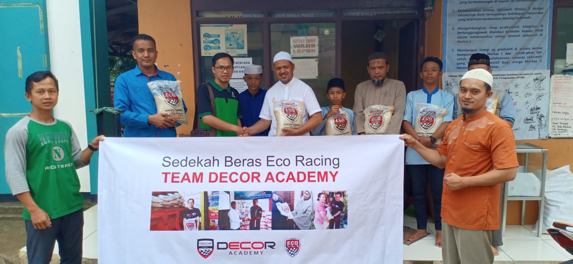 Eco Racing Sedekah Beras Kepada Ponpes AlFatah Cileungsi