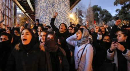 Protes Jatuhnya Pesawat Ukraina di Teheran Masuk Hari Ketiga