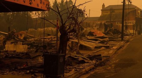 Kebakaran Meluas, Ribuan Penduduk Australia Dievakuasi ke Tepi Pantai