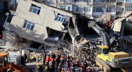 Gempa Landa Turki Timur, 29 Meninggal, 1.243 Luka